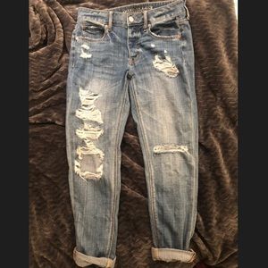 American eagle tomgirl jeans